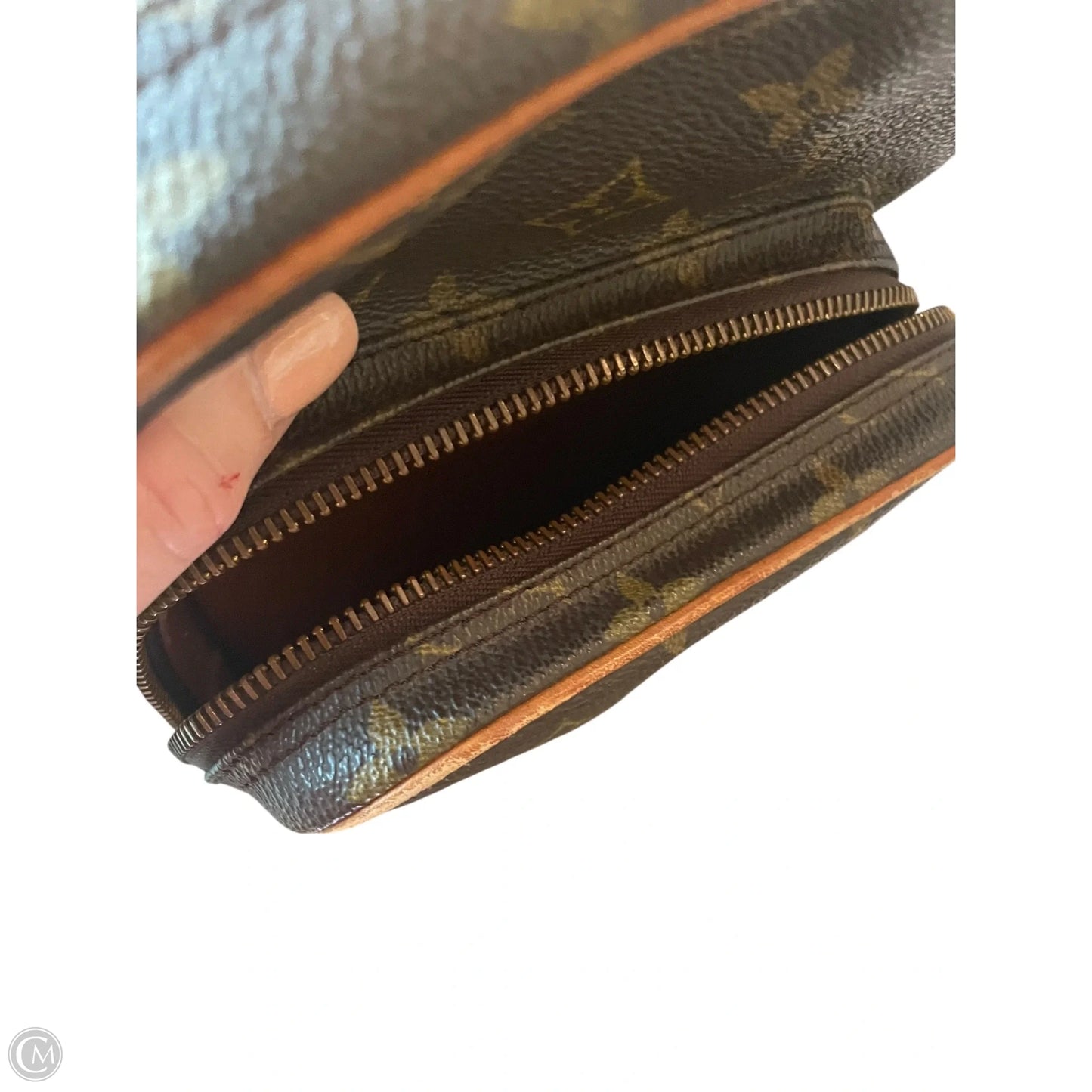 Crossbody Luxury Designer By Louis Vuitton, Size: Small