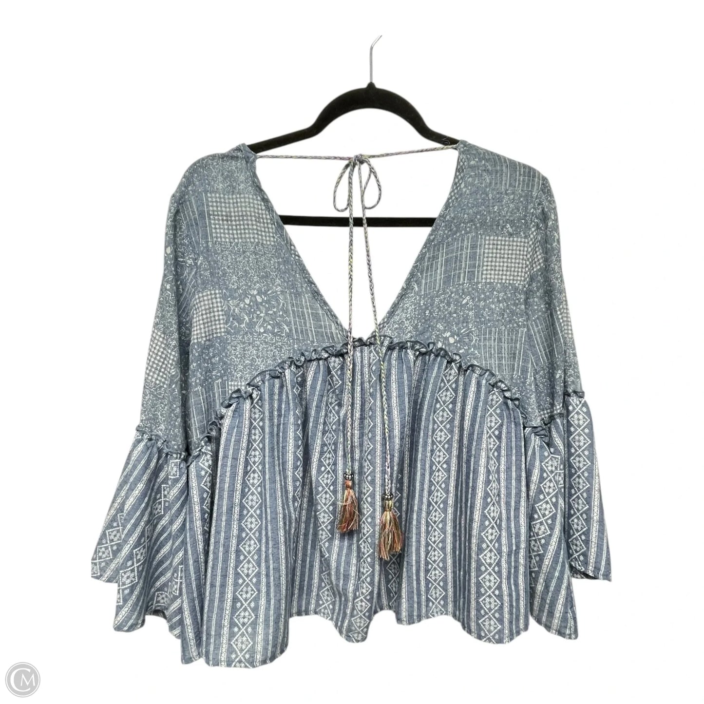 Top 3/4 Sleeve By the cove In Blue & White, Size: M