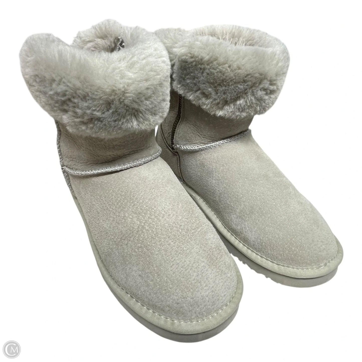 Boots Ankle Flats By Lamo In Grey, Size: 6