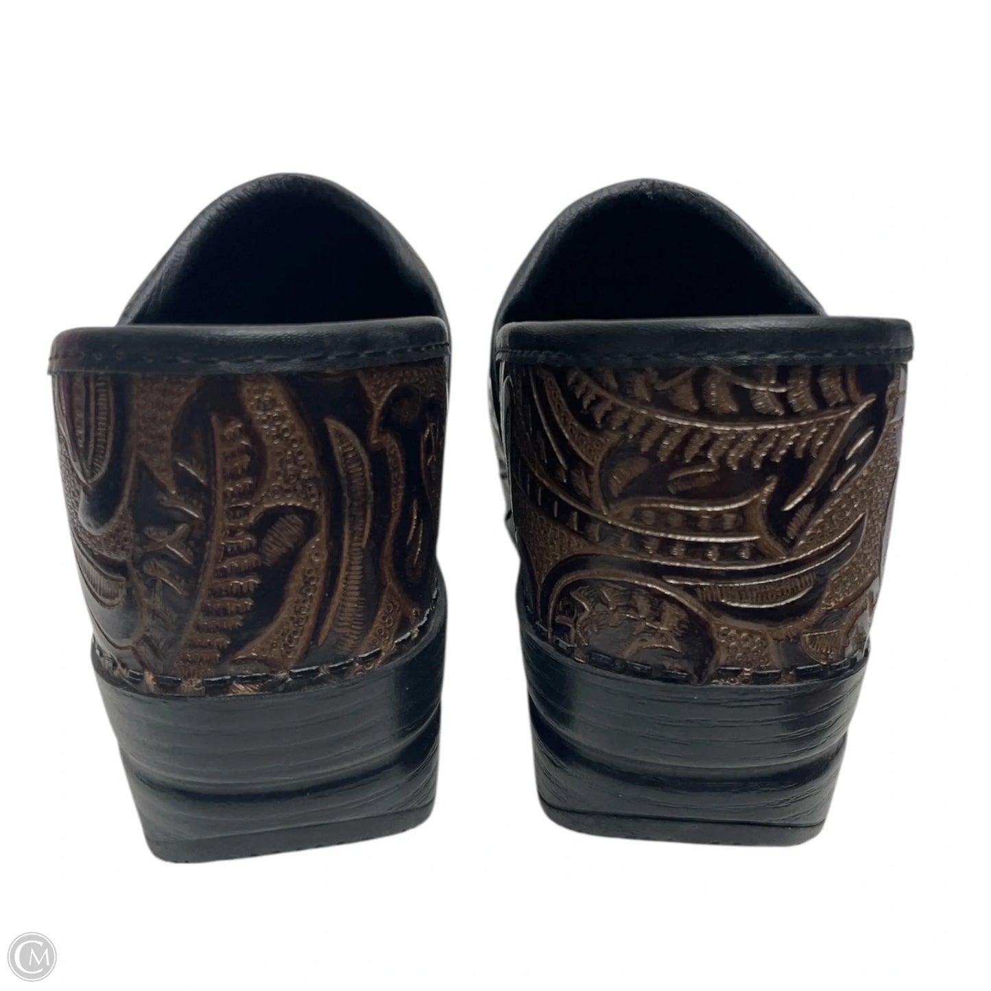 Shoes Flats By Dansko In Brown, Size: 7.5