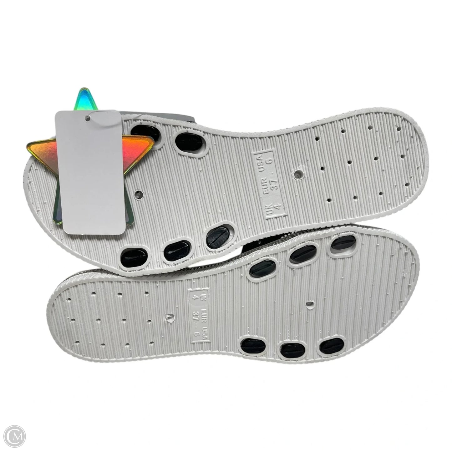 Sandals Flats By Clothes Mentor In Black & White, Size: 6