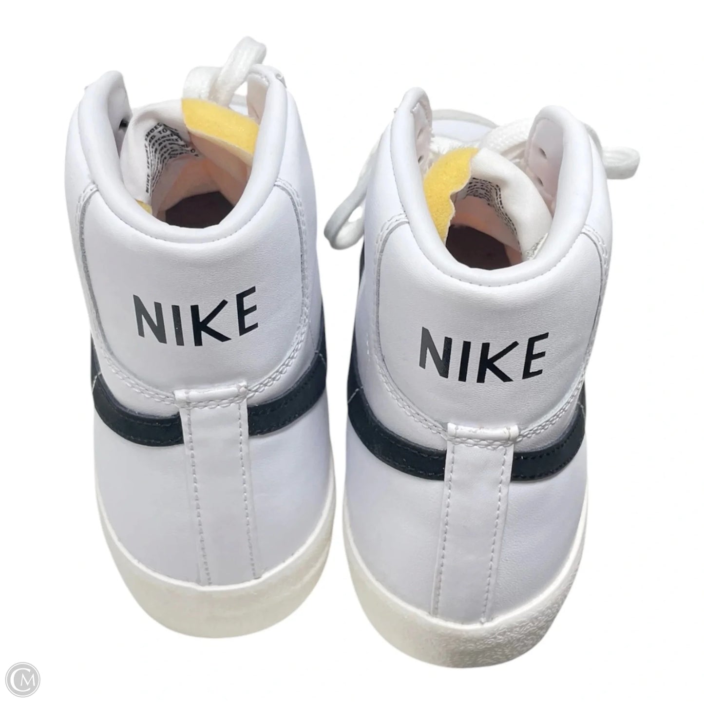 Shoes Sneakers By Nike In Black & White, Size: 9