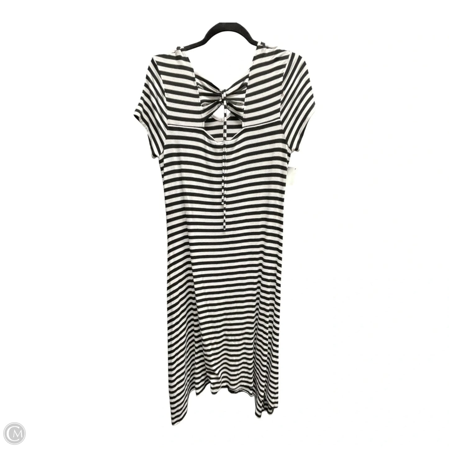 Dress Casual Short By Chicos In Black & White, Size: M
