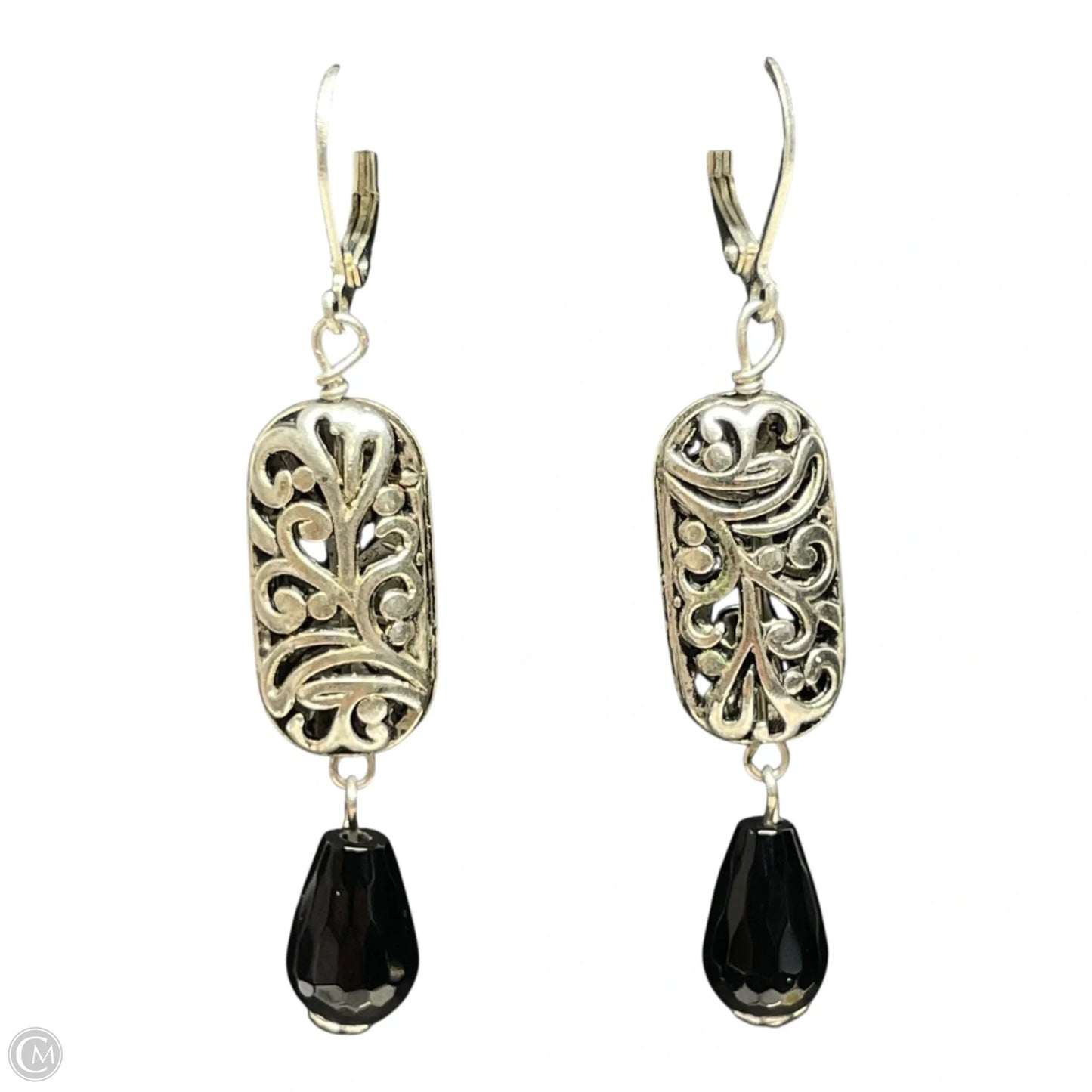 Earrings Dangle/drop By Clothes Mentor