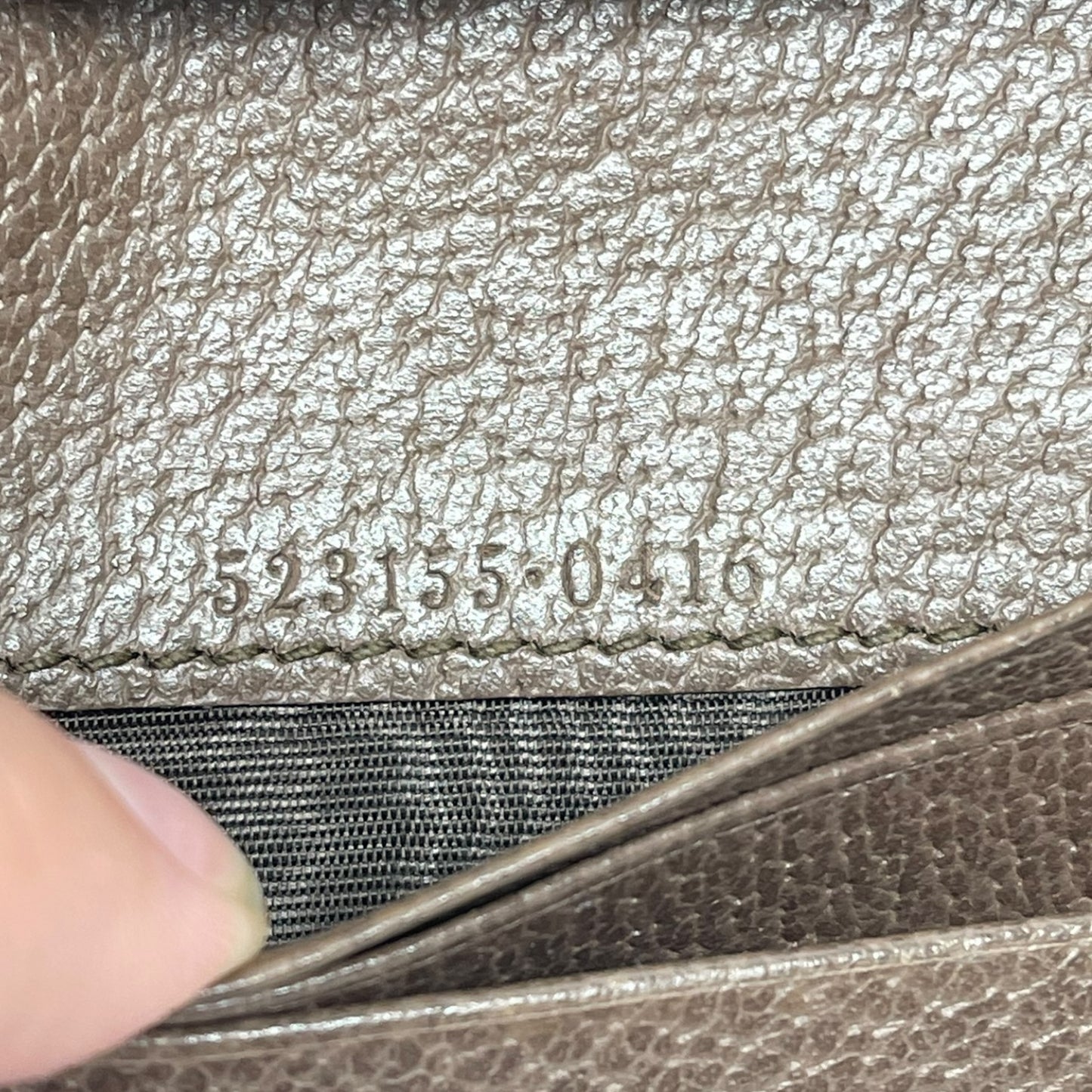 Wallet Luxury Designer By Gucci, Size: Small