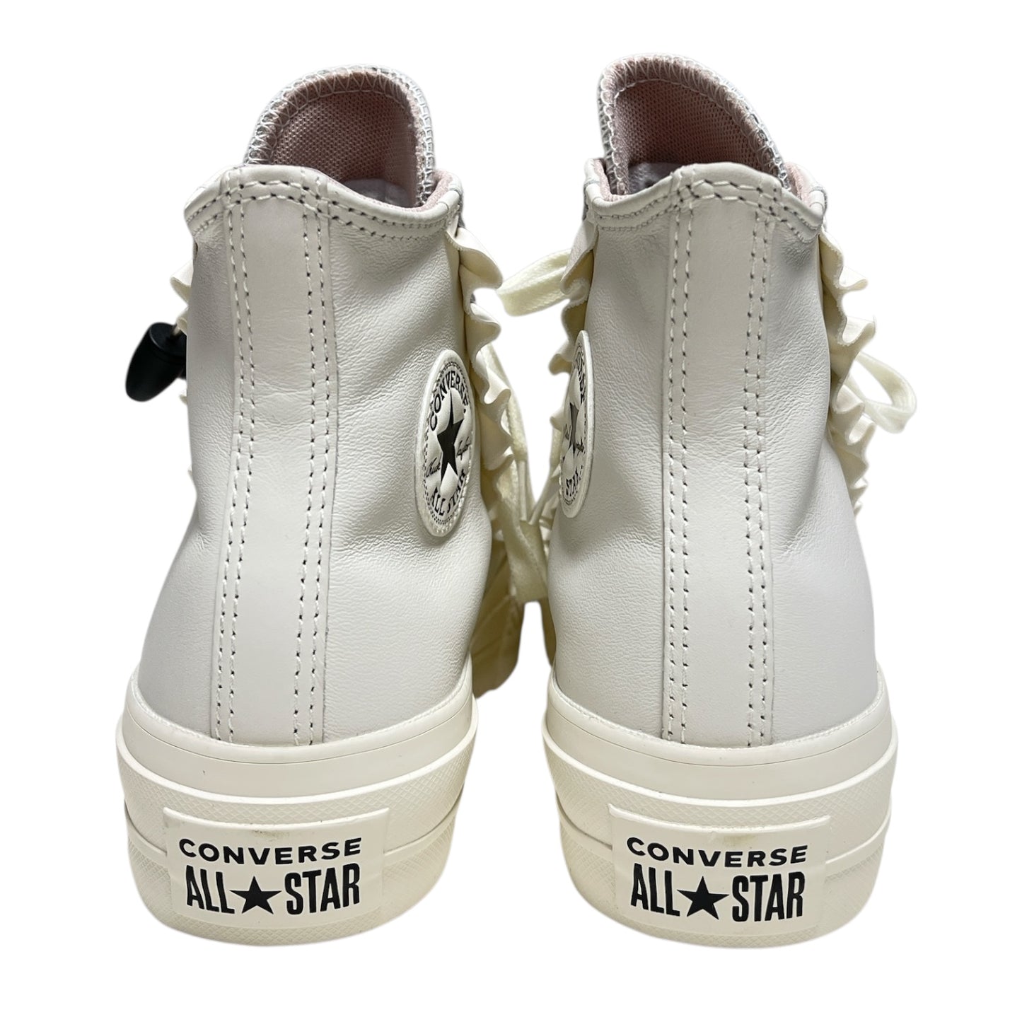 Shoes Sneakers By Converse In Ivory, Size: 5.5