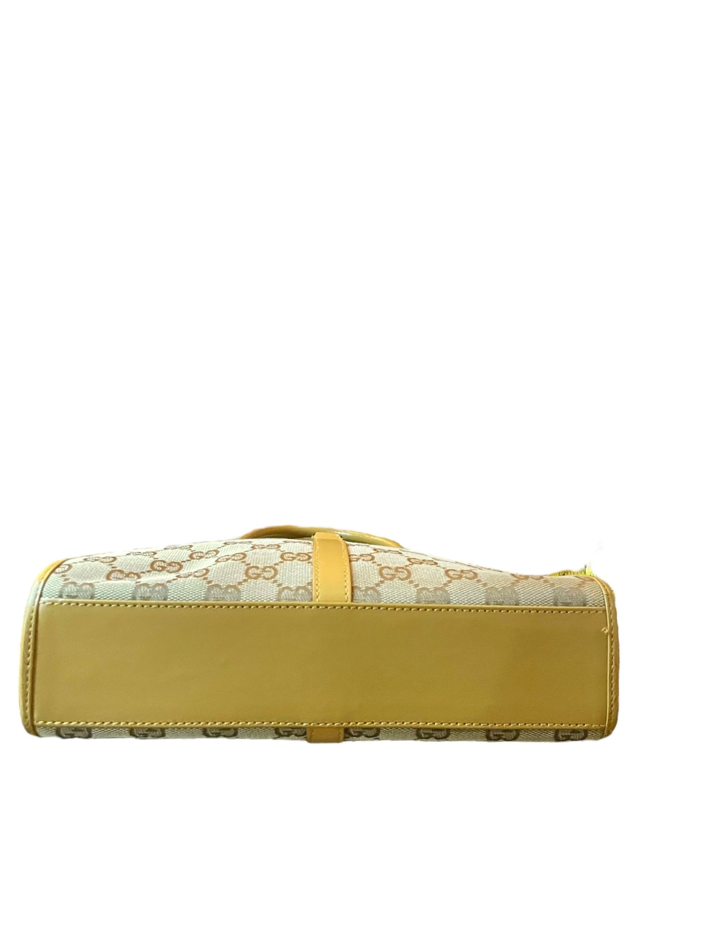 Handbag Luxury Designer By Gucci, Size: Medium