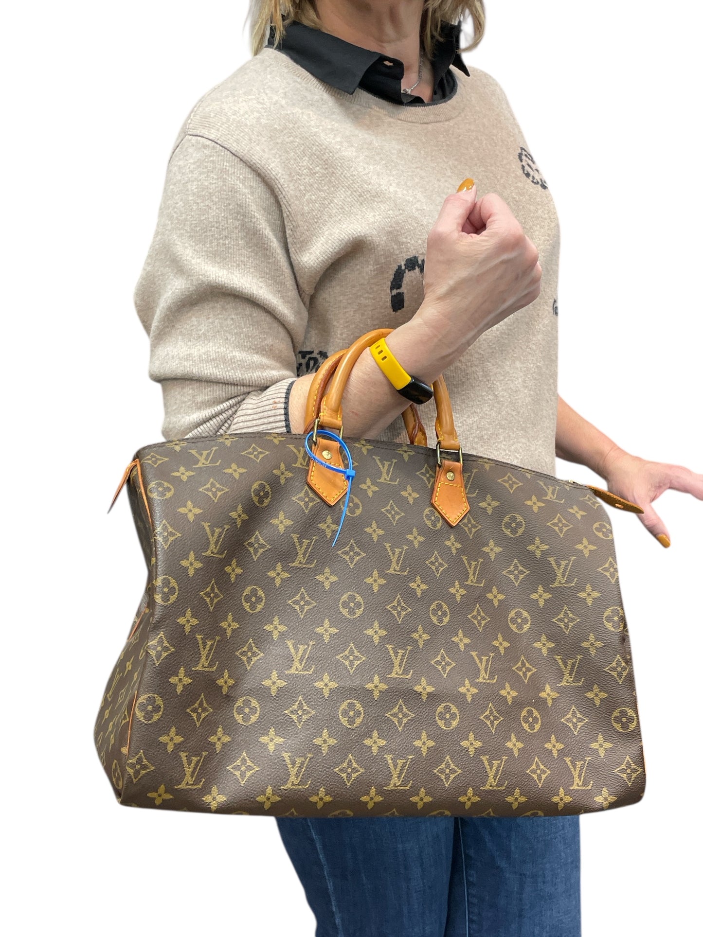 Duffle And Weekender Luxury Designer By Louis Vuitton, Size: Medium