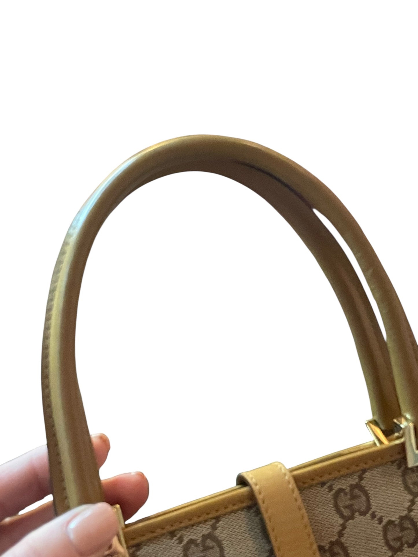 Handbag Luxury Designer By Gucci, Size: Medium