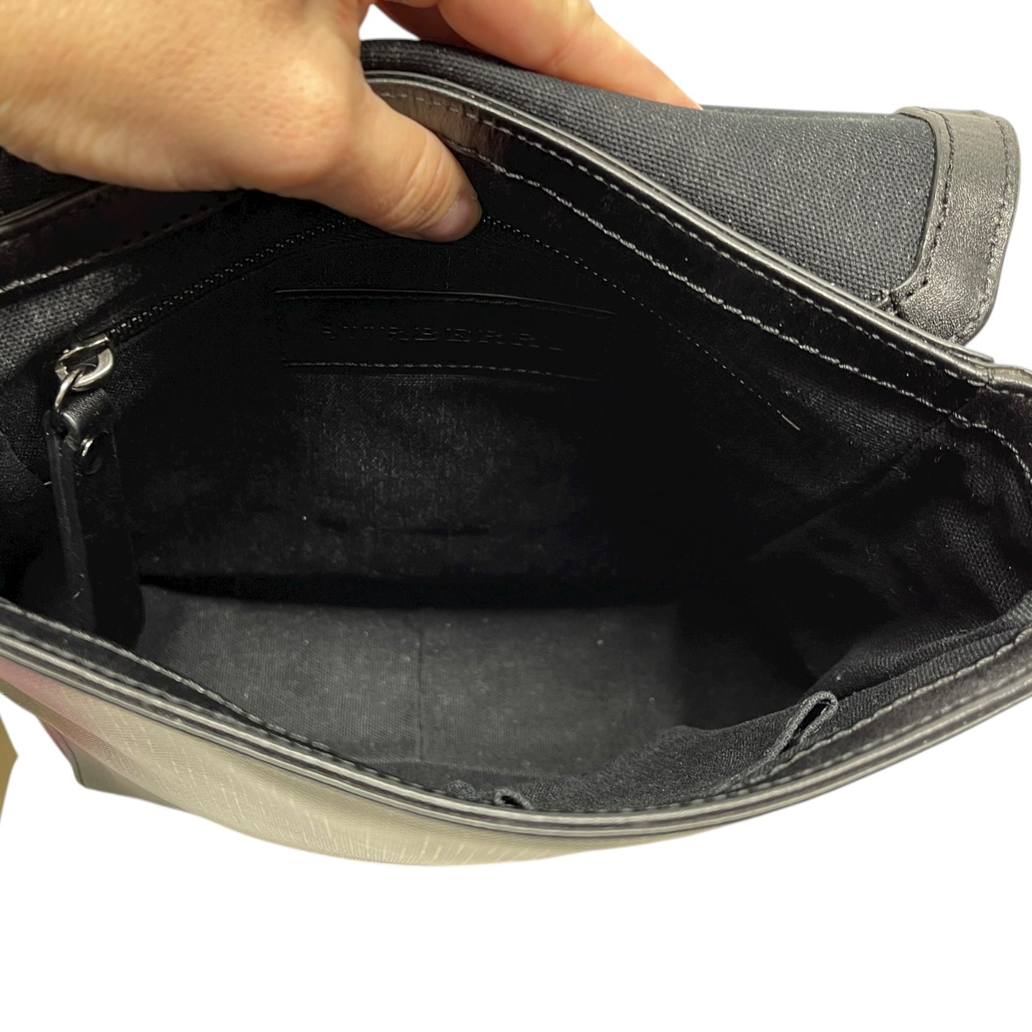 Crossbody Luxury Designer By Burberry, Size: Medium