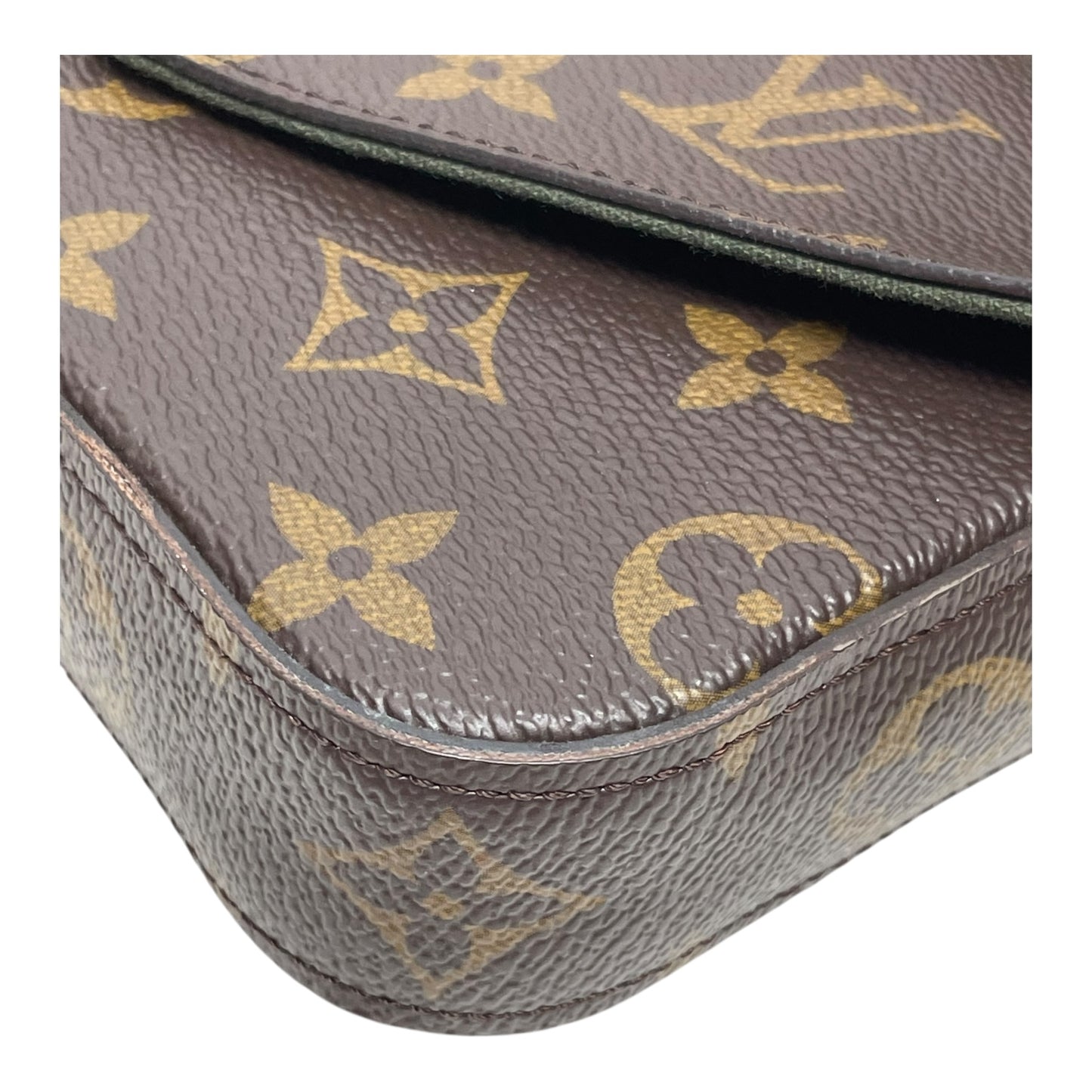 Crossbody Luxury Designer By Louis Vuitton, Size: Small