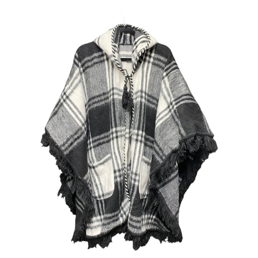 Poncho By Clothes Mentor In Plaid Pattern, Size: Osfm