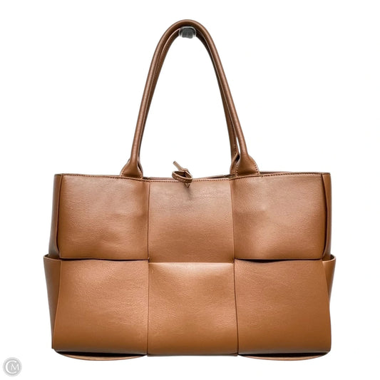Tote By Clothes Mentor, Size: Large