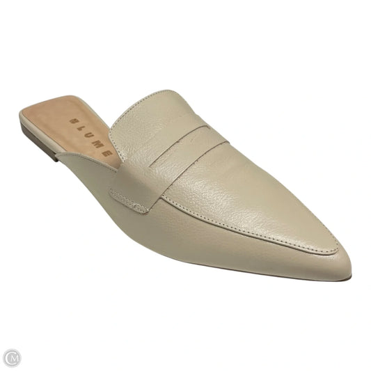 Shoes Flats By BLUME In Cream, Size: 6