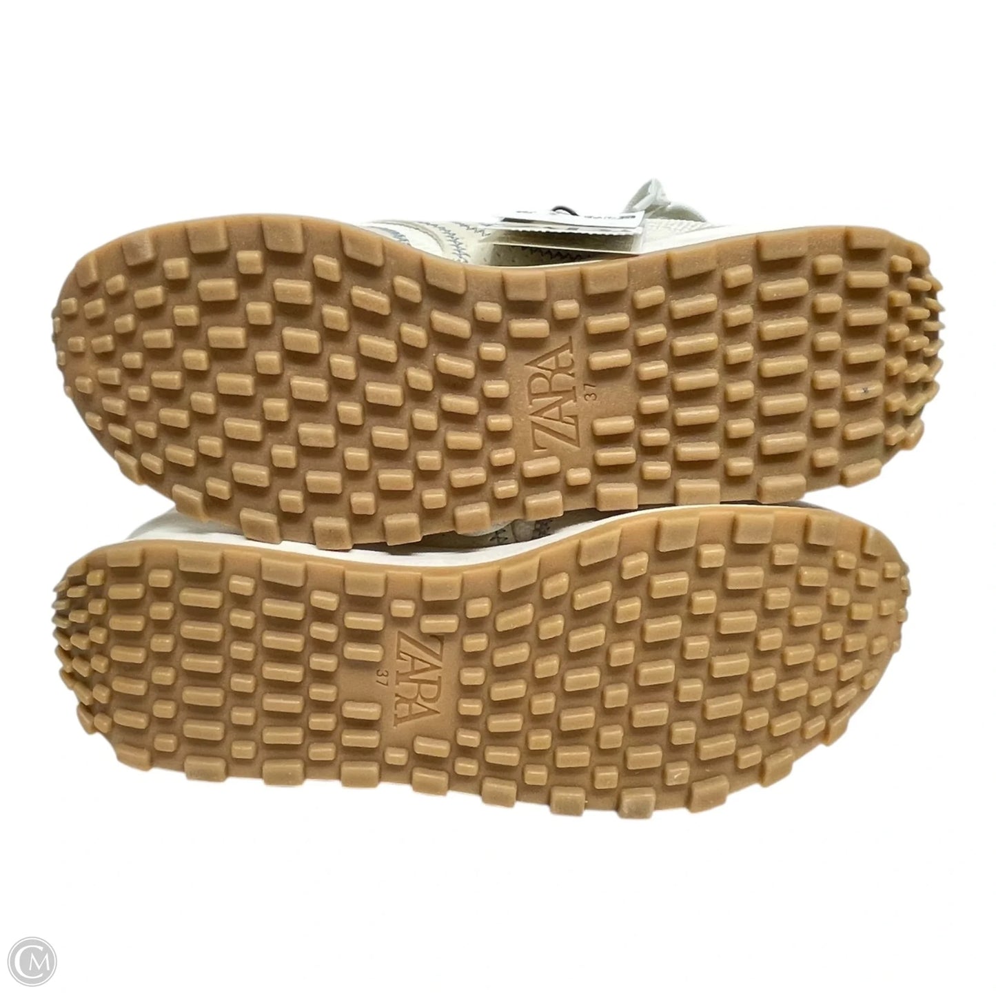 Shoes Sneakers By Zara In Cream, Size: 6.5