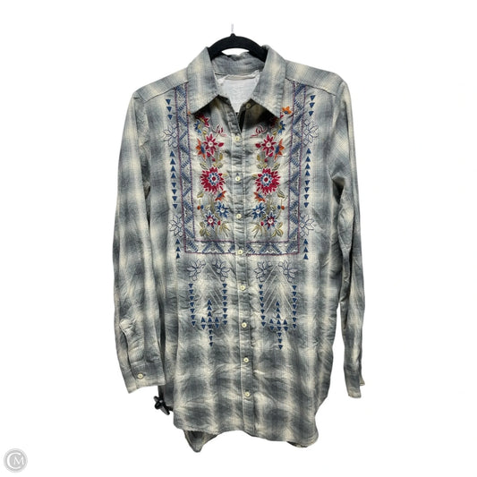 Top Long Sleeve By Johnny Was In Grey & White, Size: S