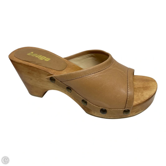 Sandals Heels Wedge By Bongo In Tan, Size: 7