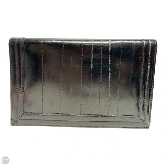Clutch Leather By Clothes Mentor, Size: Medium
