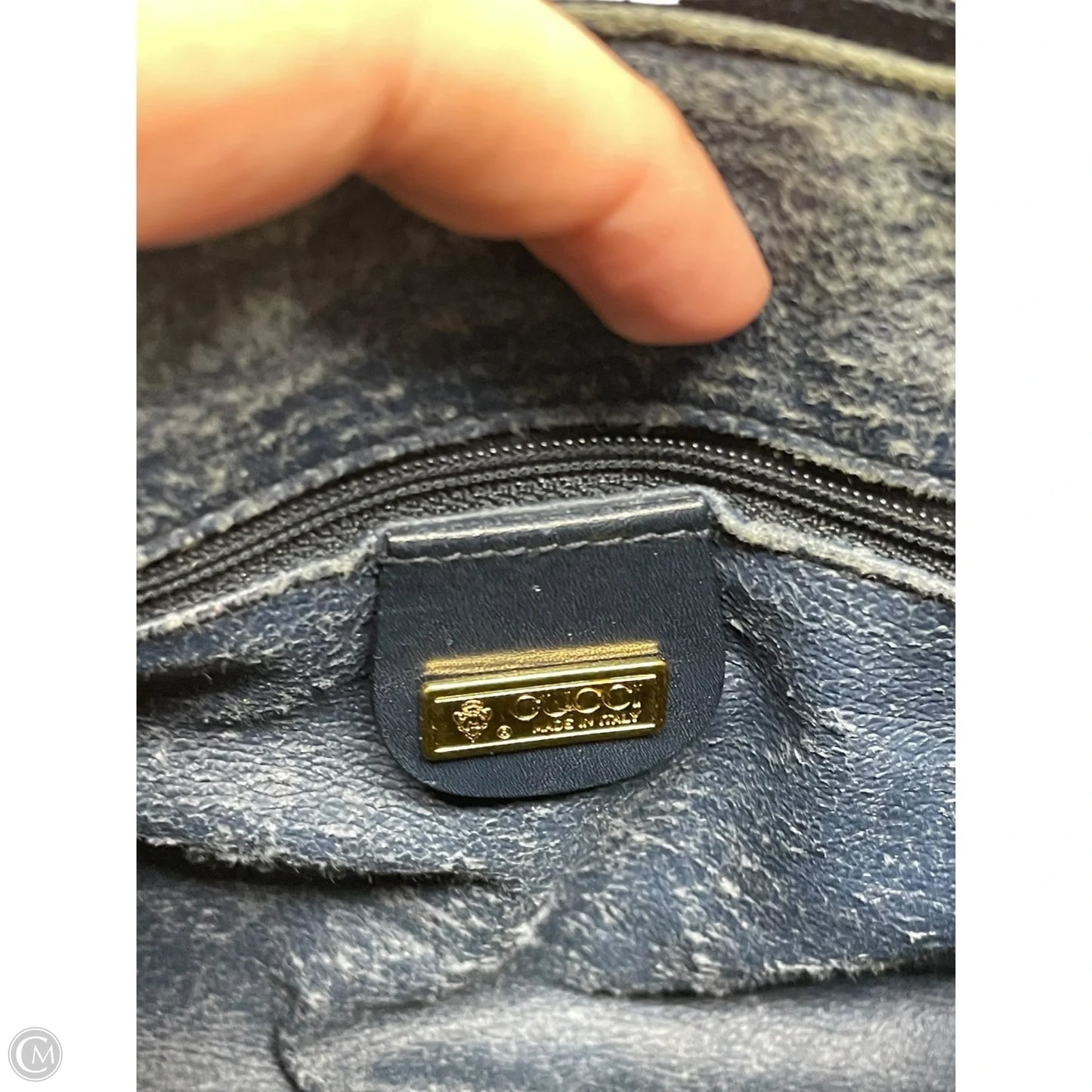 Handbag Luxury Designer By Gucci, Size: Medium