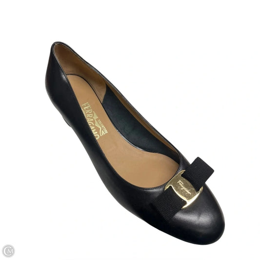 Shoes Luxury Designer By Ferragamo In Black, Size: 10