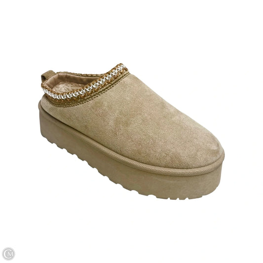 Shoes Flats By Mudd In Tan, Size: 10