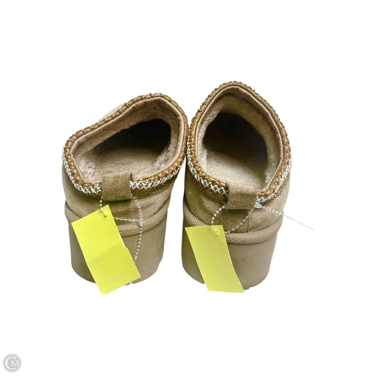 Shoes Flats By Mudd In Tan, Size: 10