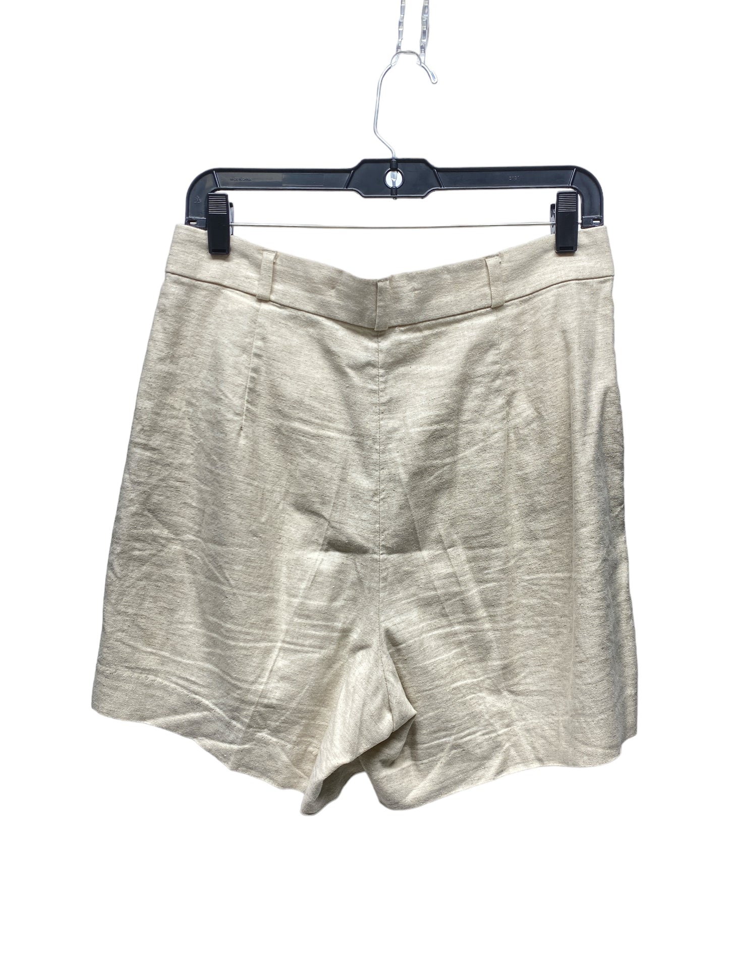 Cream Shorts Banana Republic, Size 6