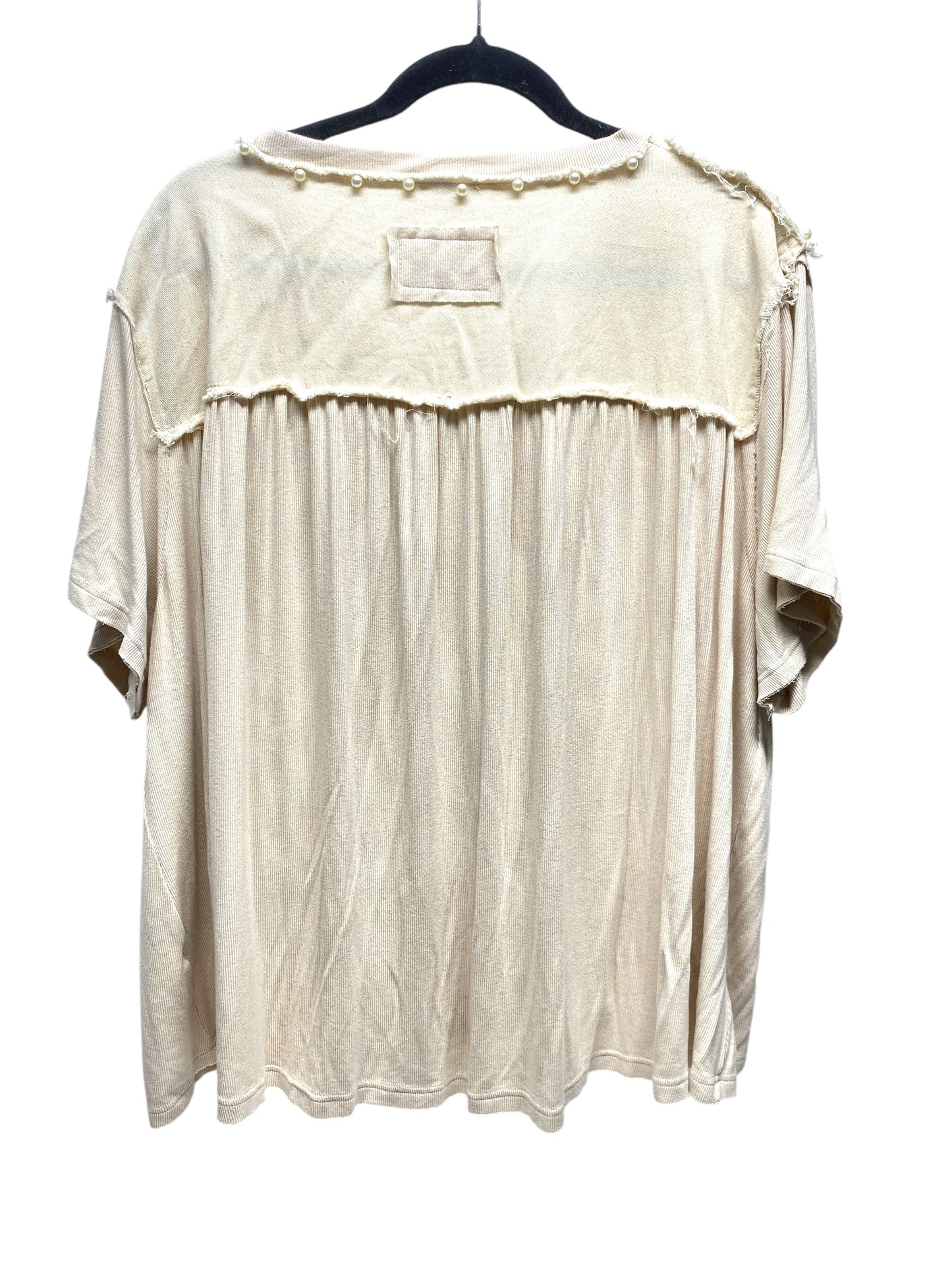 Top Short Sleeve By Pol In Cream, Size: L