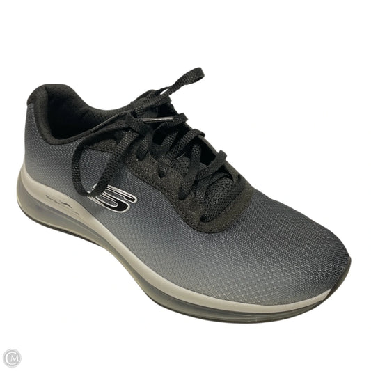 Shoes Athletic By Skechers In Black & White, Size: 7.5