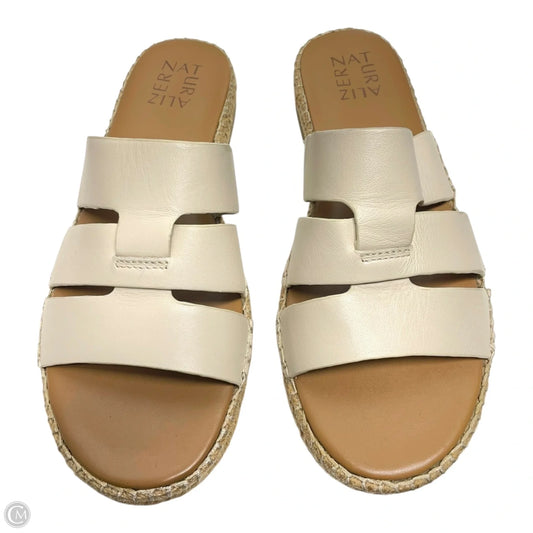 Sandals Flip Flops By Naturalizer In Cream, Size: 7