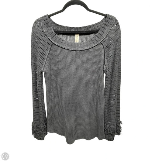 Top Long Sleeve By Altard State In Grey, Size: L