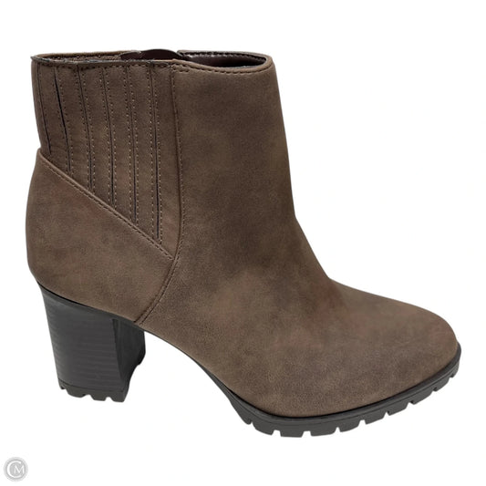 Boots Ankle Heels By Kelly And Katie In Brown, Size: 6.5