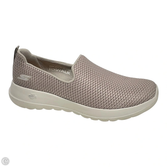 Shoes Sneakers By Skechers In Beige, Size: 7