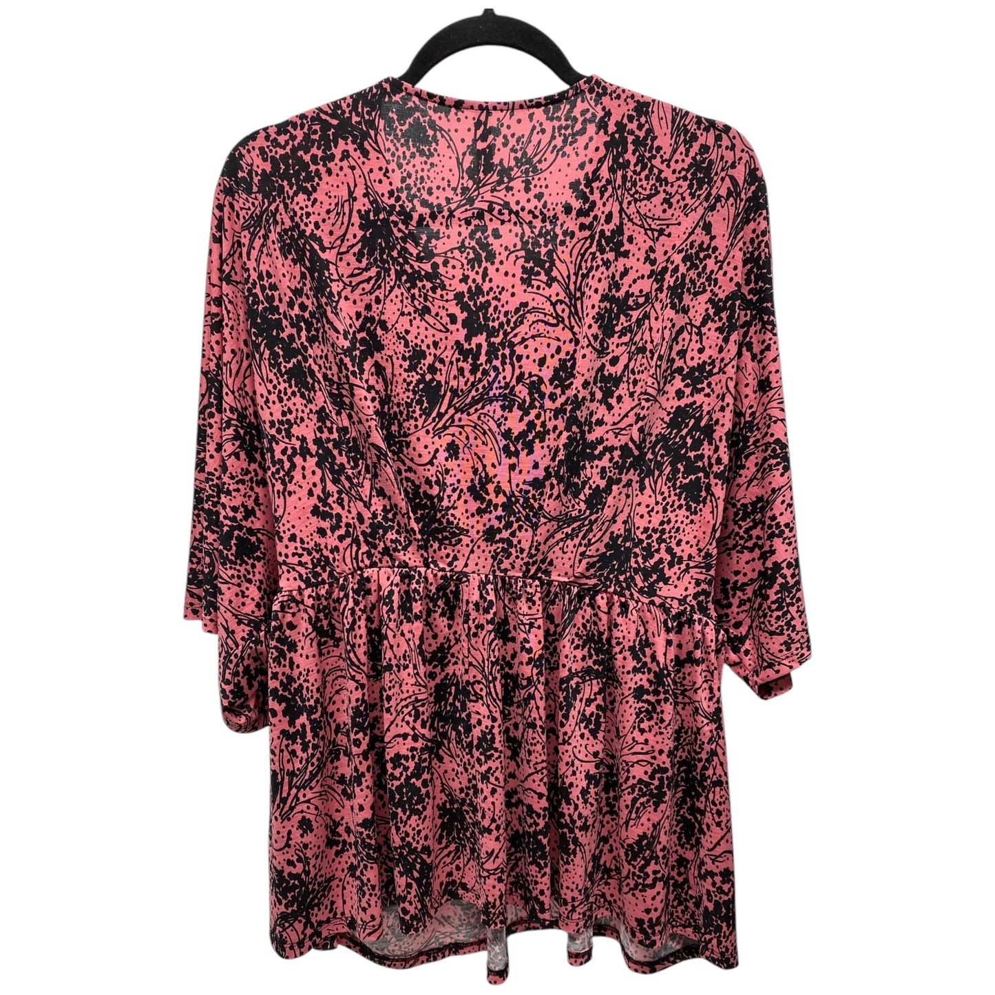 Top 3/4 Sleeve By Clothes Mentor In Black & Pink, Size: M