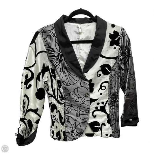 Blazer By Clothes Mentor In Black & White
