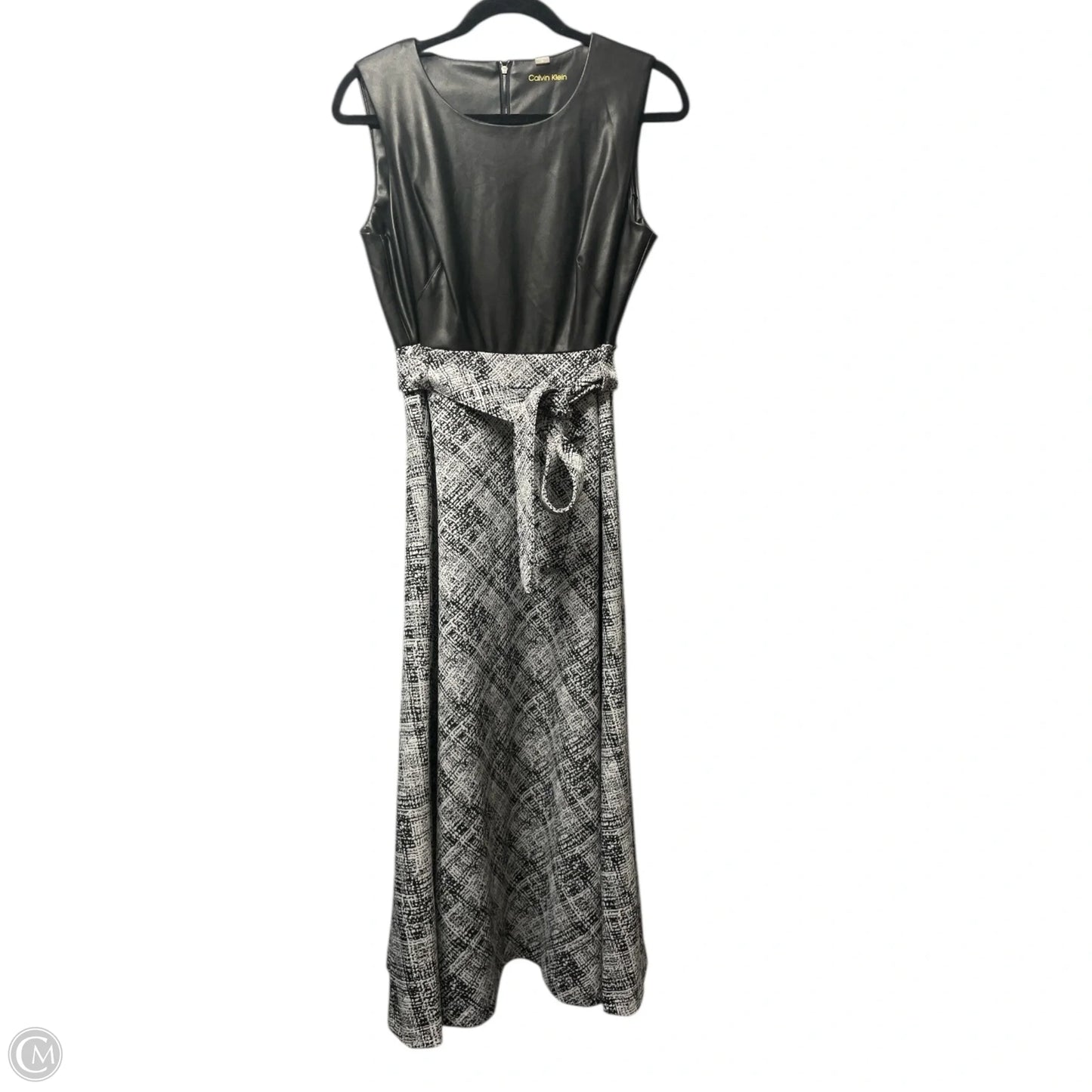 Dress Casual Short By Calvin Klein In Black & White, Size: 10