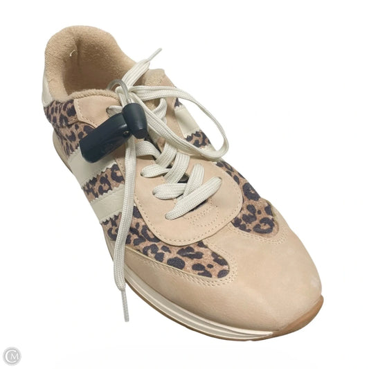Shoes Sneakers By Dolce Vita In Animal Print, Size: 9