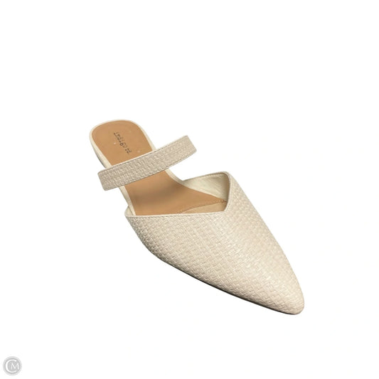 Shoes Flats By Indigo In Cream, Size: 9