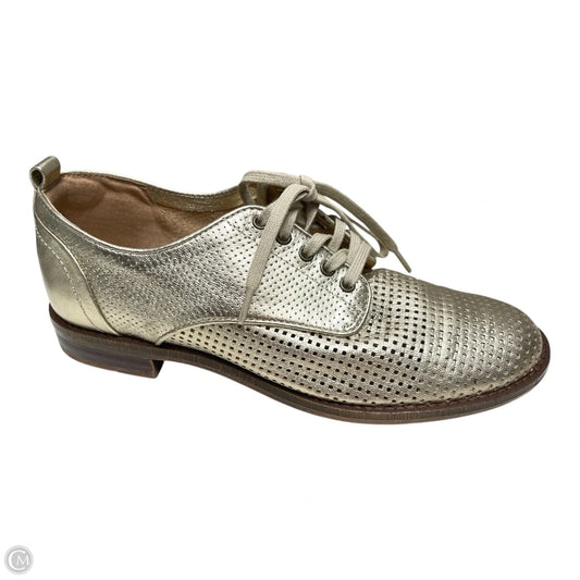Shoes Flats By Clothes Mentor In Gold, Size: 6.5