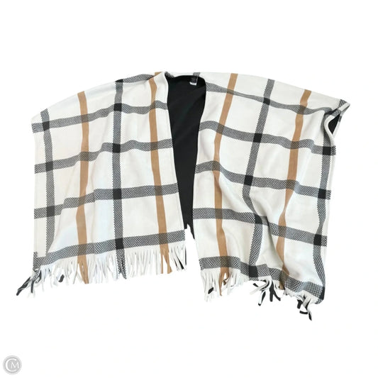 Shawl By Tahari In Cream, Size: Osfm