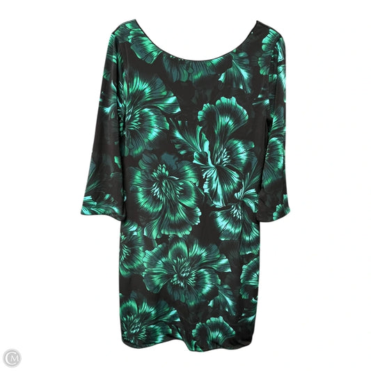 Dress Casual Short By White House Black Market In Green, Size: M