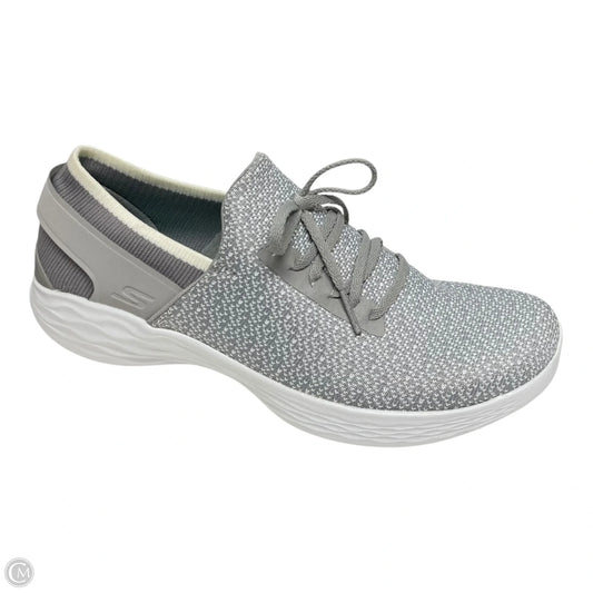 Shoes Sneakers By Skechers In Grey, Size: 7.5