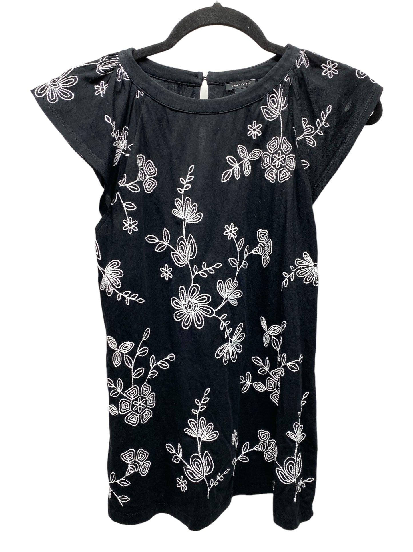 Top Short Sleeve By Ann Taylor In Black, Size: Xs