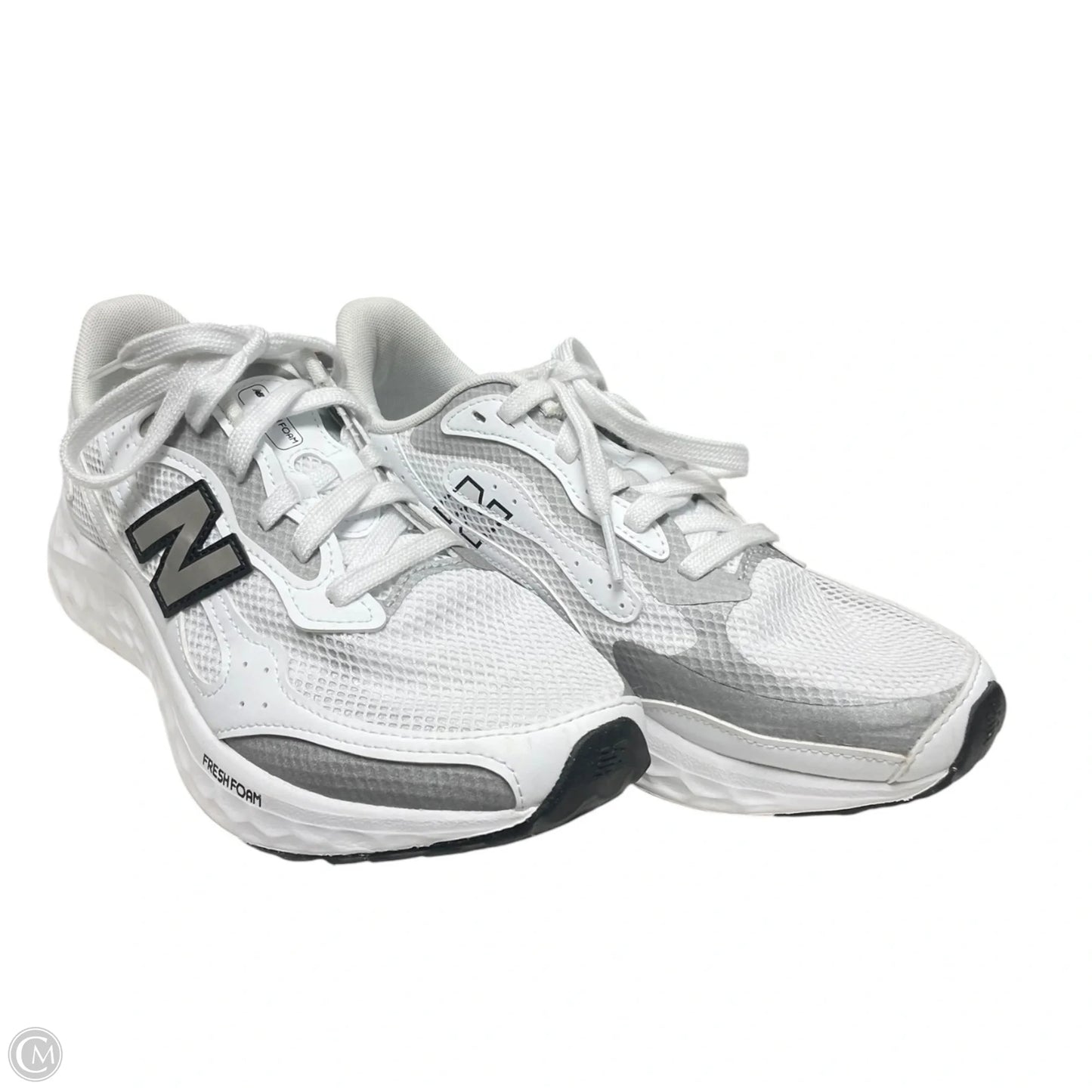 Shoes Athletic By New Balance In Grey & White, Size: 9