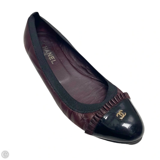 Shoes Luxury Designer By Chanel In Maroon, Size: 11