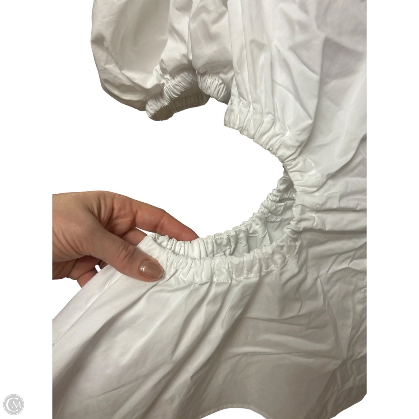 Top Short Sleeve By Astr In White, Size: M