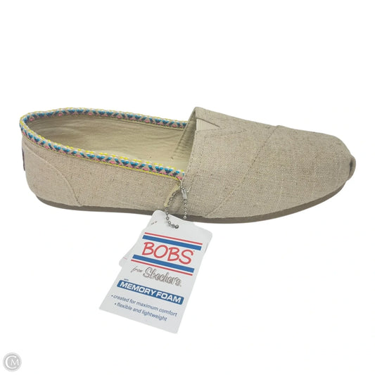 Shoes Flats By Bobs In Tan, Size: 10