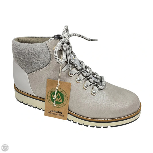 Boots Hiking By White Mountain In Silver, Size: 7.5