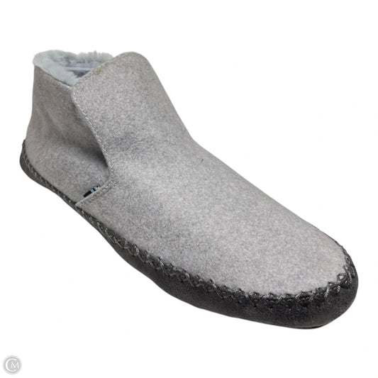 Shoes Flats By Toms In Grey, Size: 10