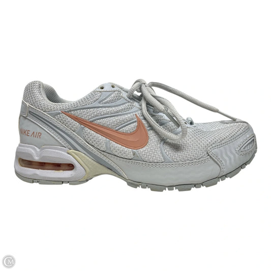 Shoes Sneakers By Nike In White, Size: 6.5